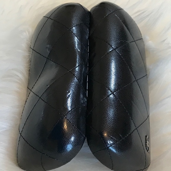 CHANEL Black Quilted 100% Leather Sunglass Case With Silver Logo - Picture 15 of 16